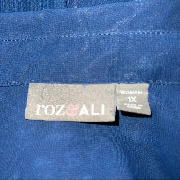 Roz & Ali Tie Front Button Up Blouse Women’s 1X Plus Navy Tropical Semi-Sheer - Picture 7 of 7